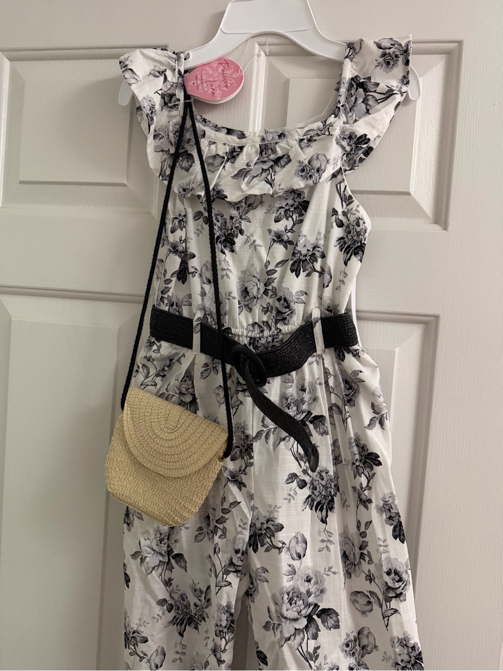 Tahari Floral Jumpsuit Size 8 with Belt & Crossbody Bag - Picture 3 of 9